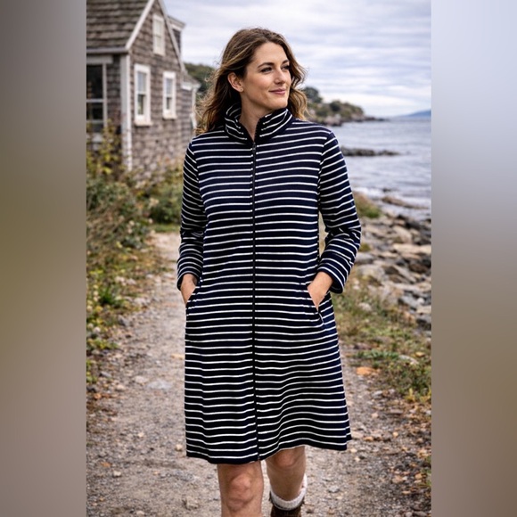 L.L. Bean Dresses & Skirts - L.L. Bean Striped Dress Womens L Navy White Zip Front Cotton Stretch Pockets